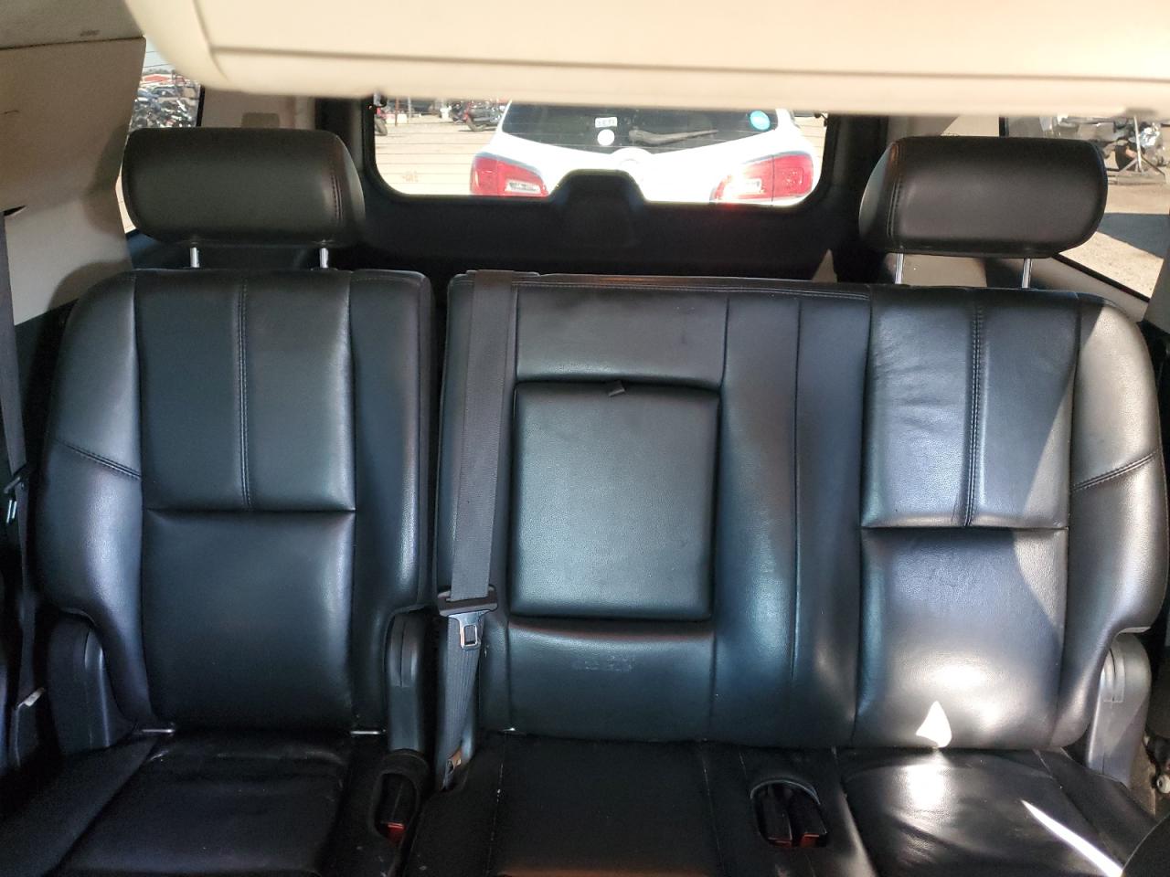 2007 Chevrolet Tahoe - Image 10
