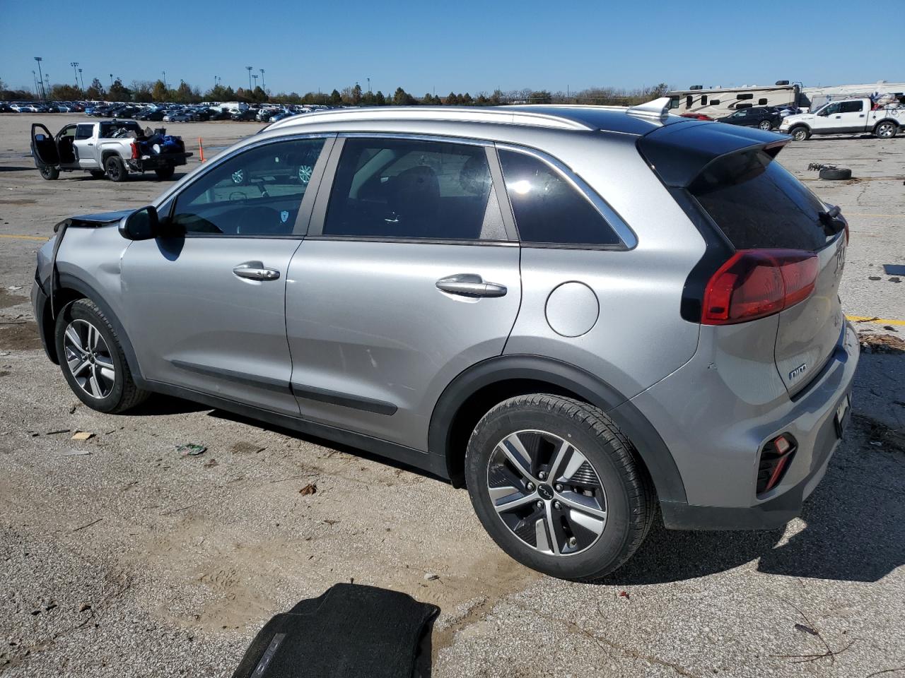 2022 Kia Niro - Image 2