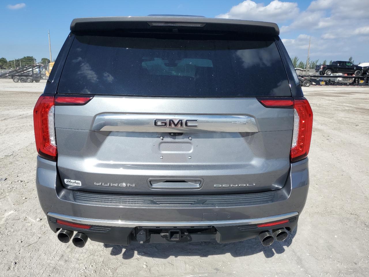 2021 GMC Yukon - Image 6