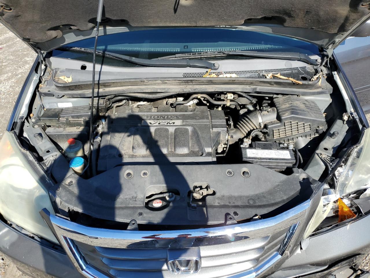 2010 Honda Odyssey - Image 12