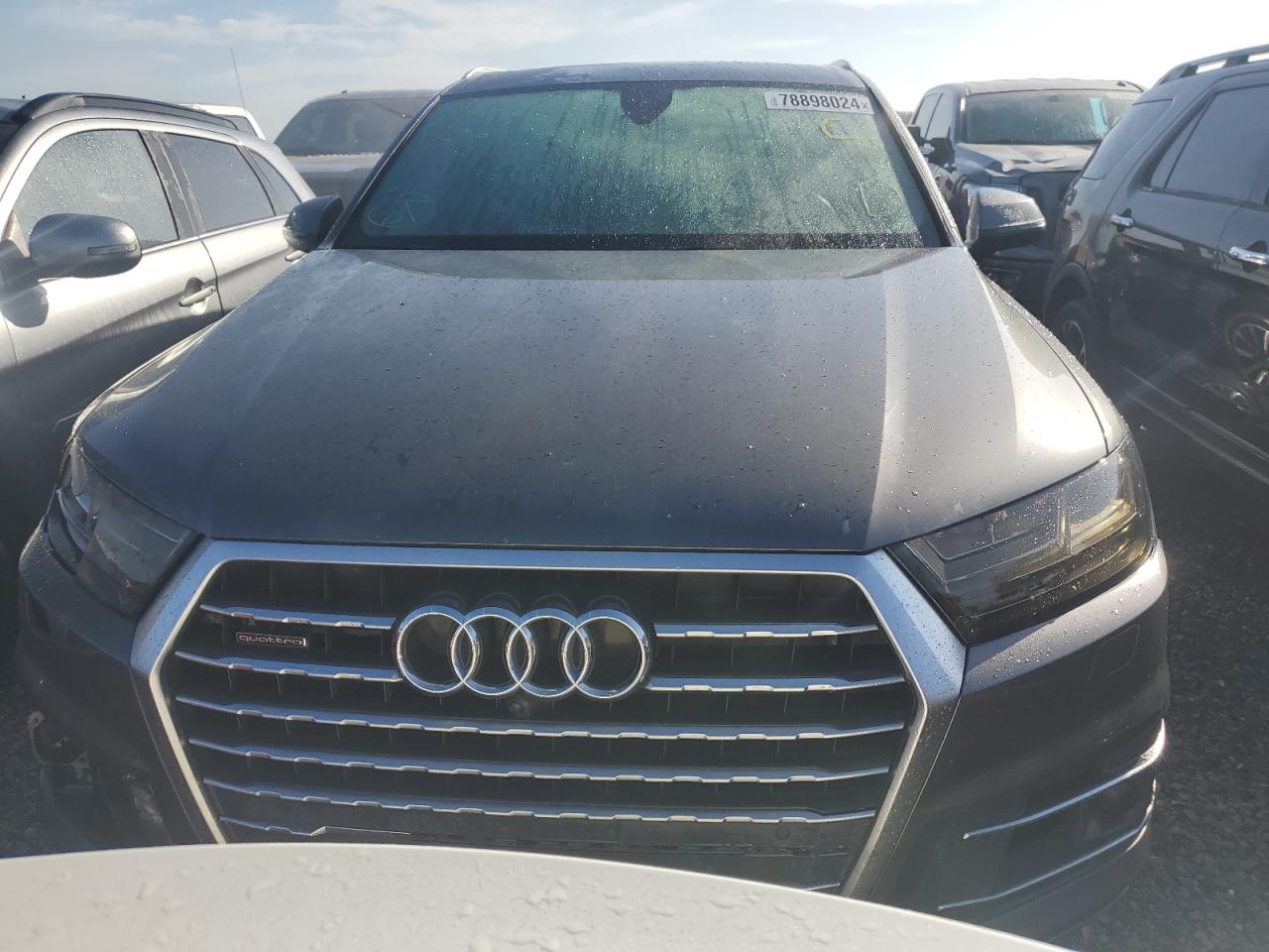 VIN WA1VAAF77JD040688 2018 AUDI Q7 no.5