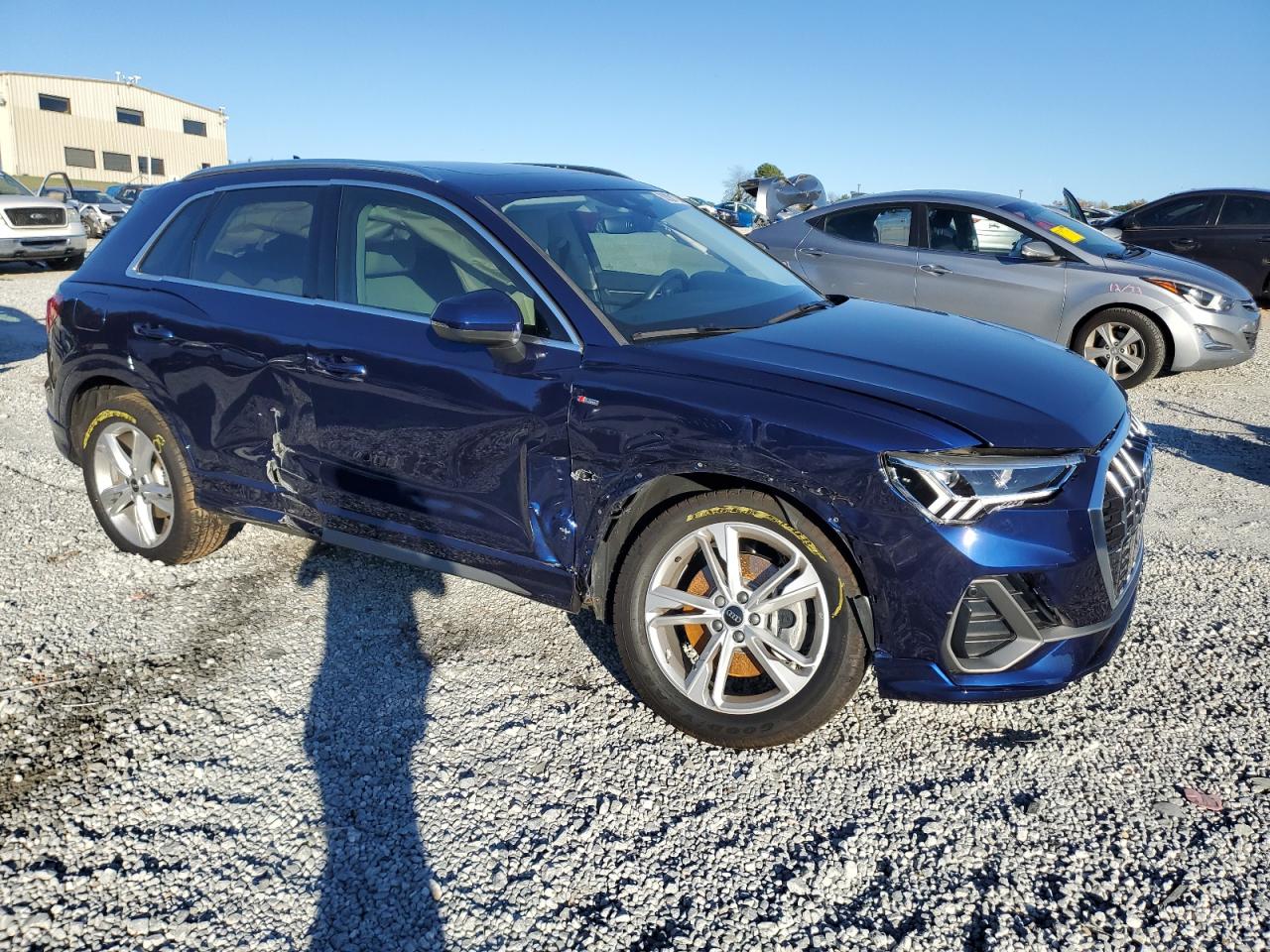 2023 Audi Q3 - Image 4