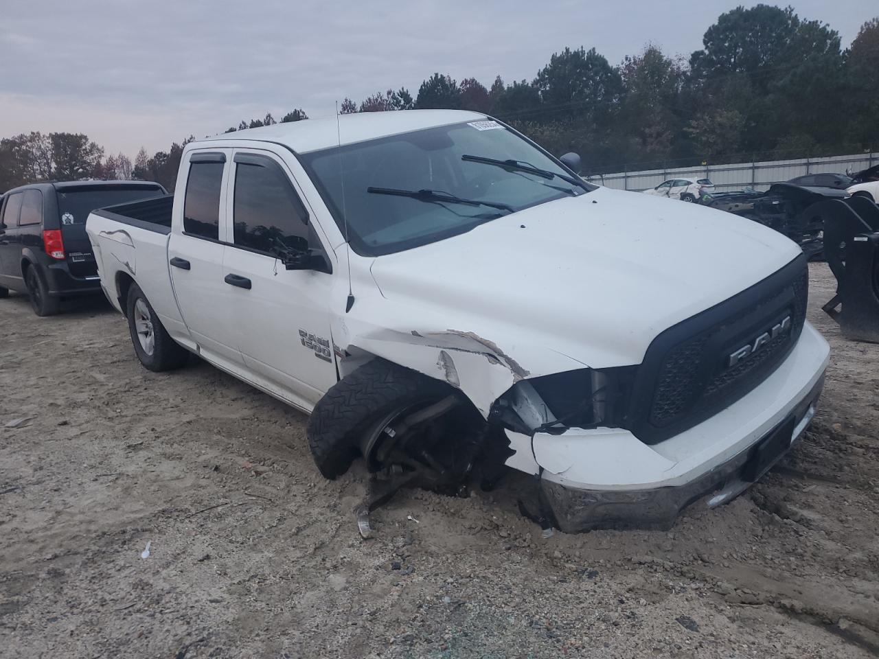 2019 RAM 1500 - Image 4