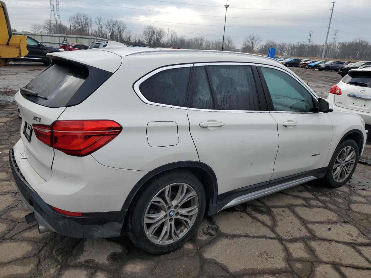 2017 BMW X1 - Image 3