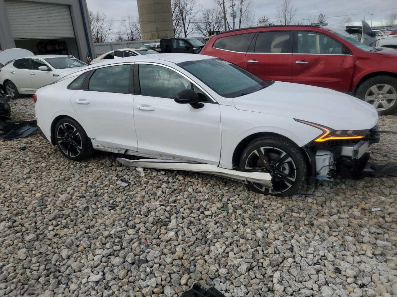 2023 Kia K5 - Image 4