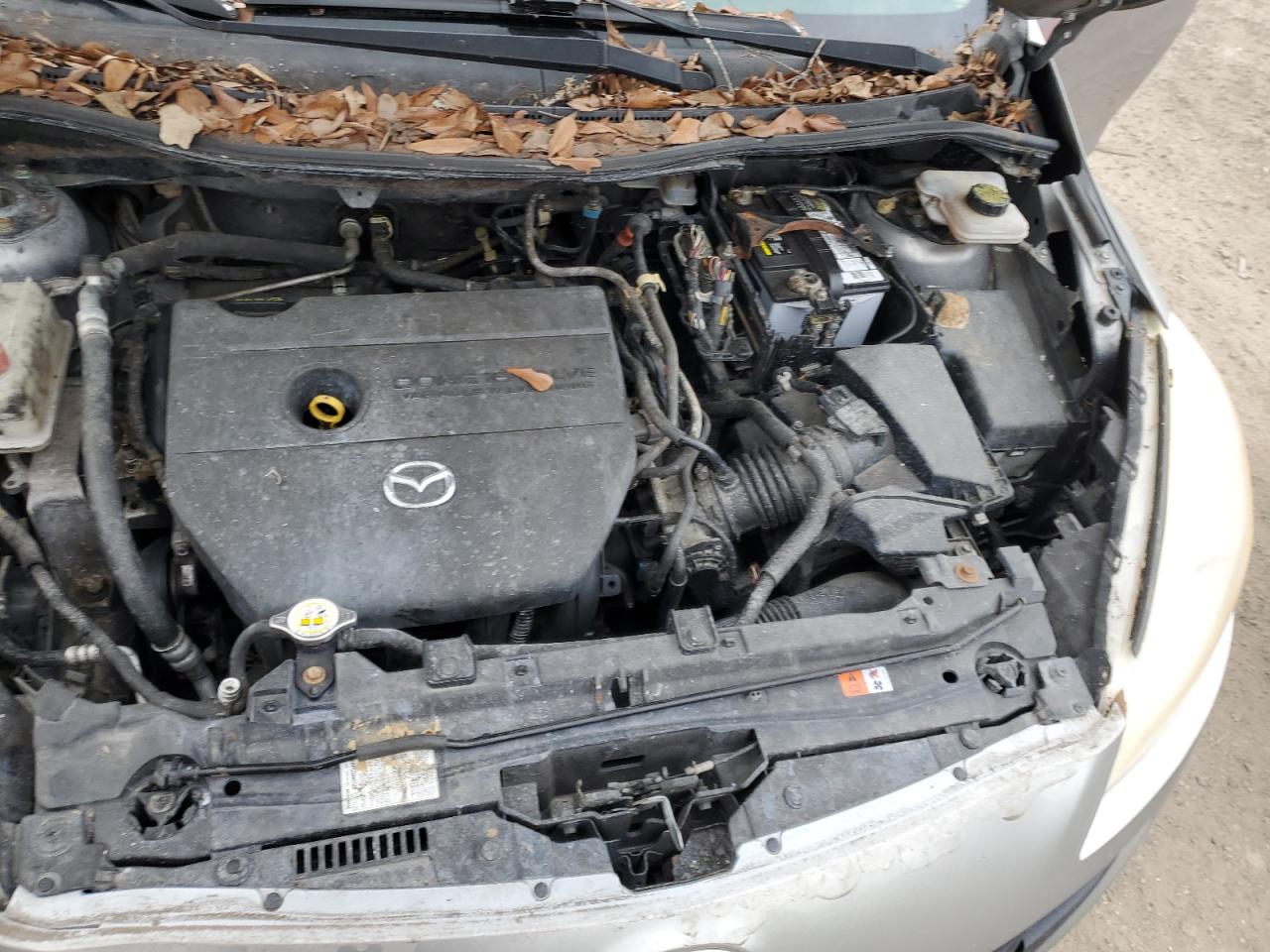 2012 Mazda 5 - Image 12