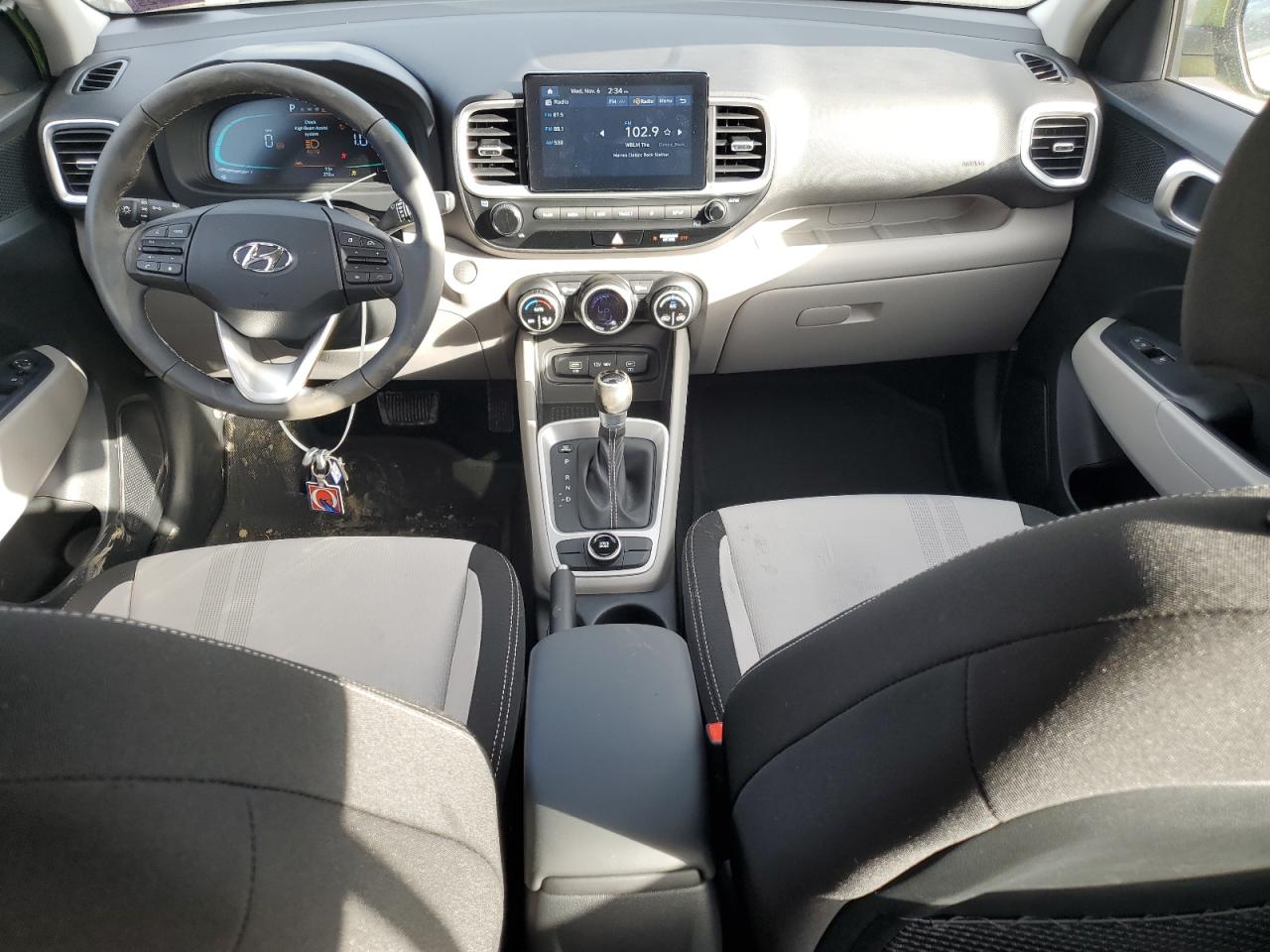 2024 Hyundai Venue - Image 8