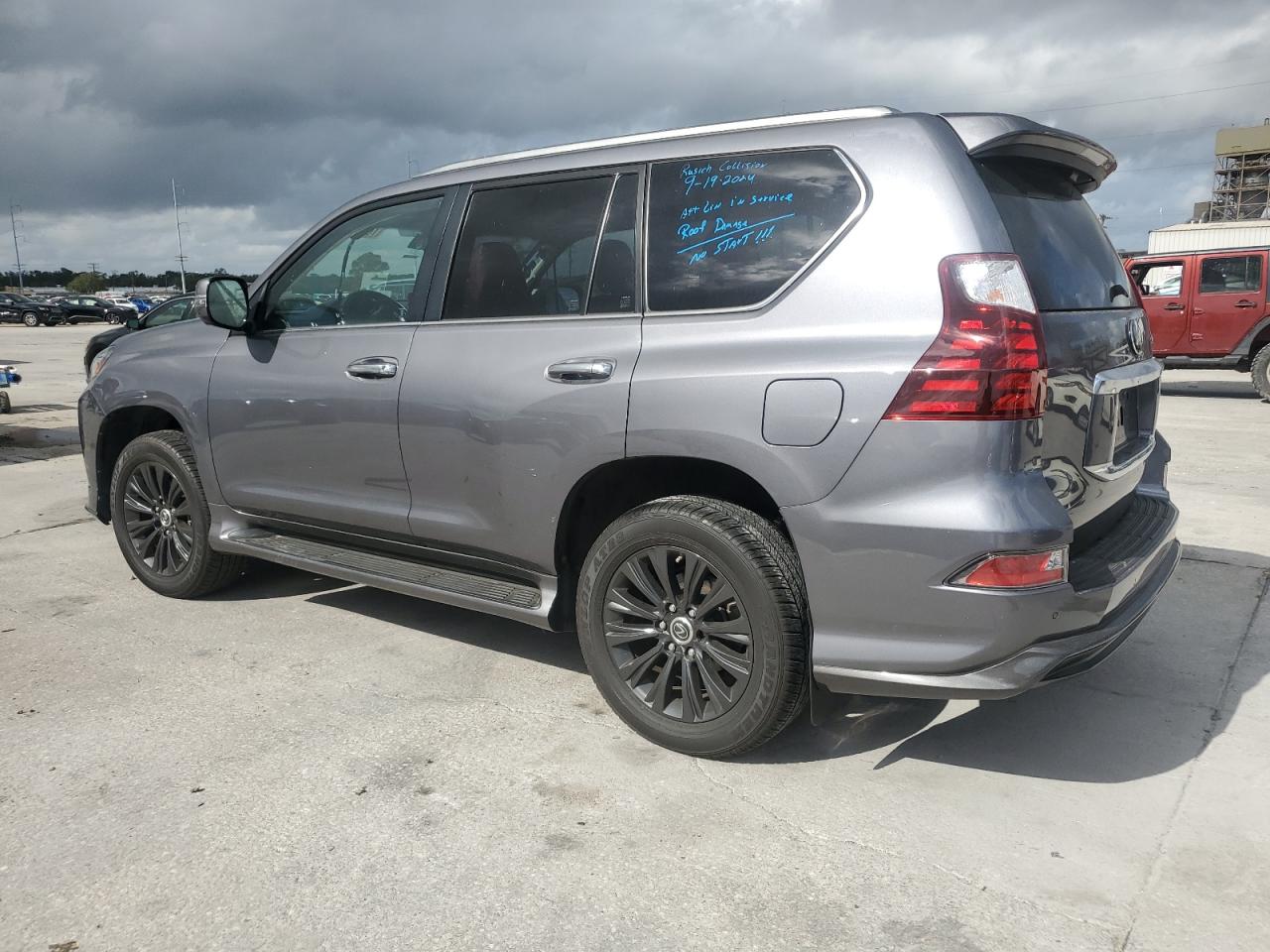 2022 Lexus GX - Image 2