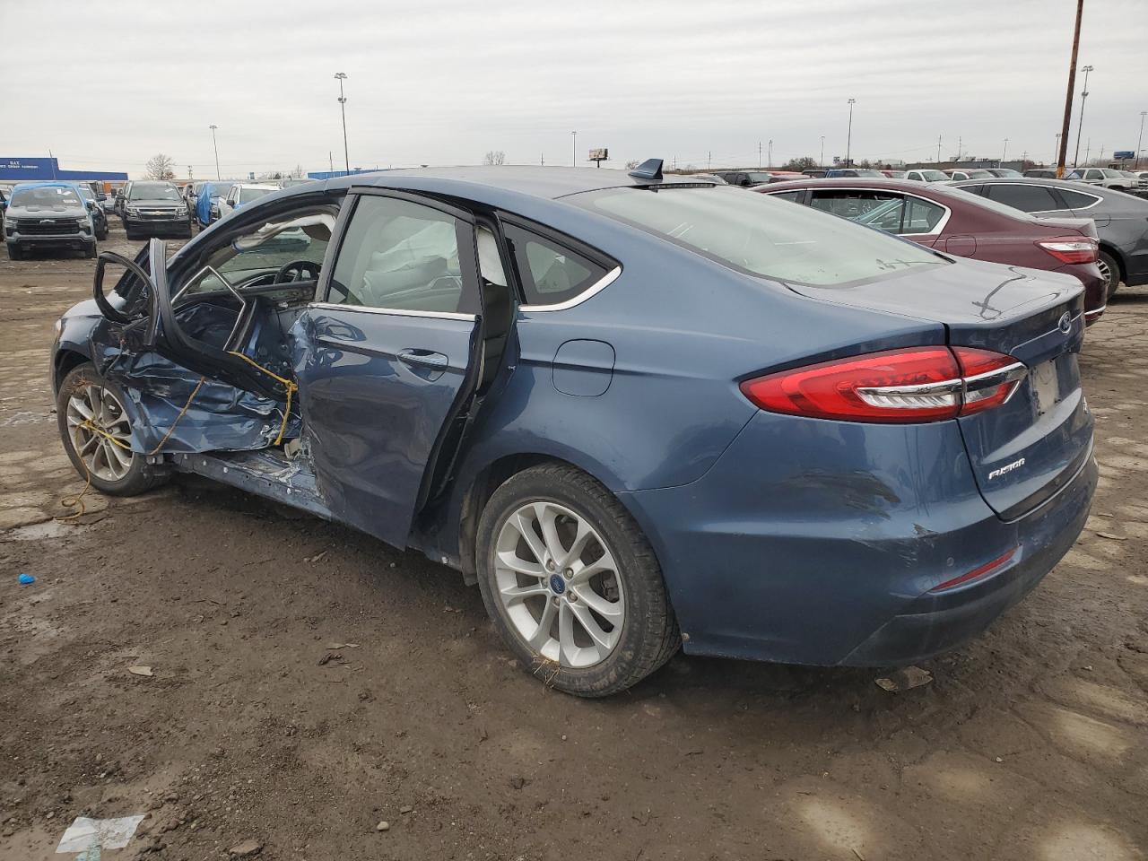 VIN 3FA6P0HD3KR219380 2019 FORD FUSION no.2