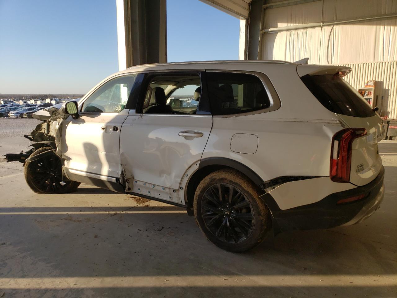 5XYP5DHC2LG064464 2020 KIA TELLURIDE - Image 2