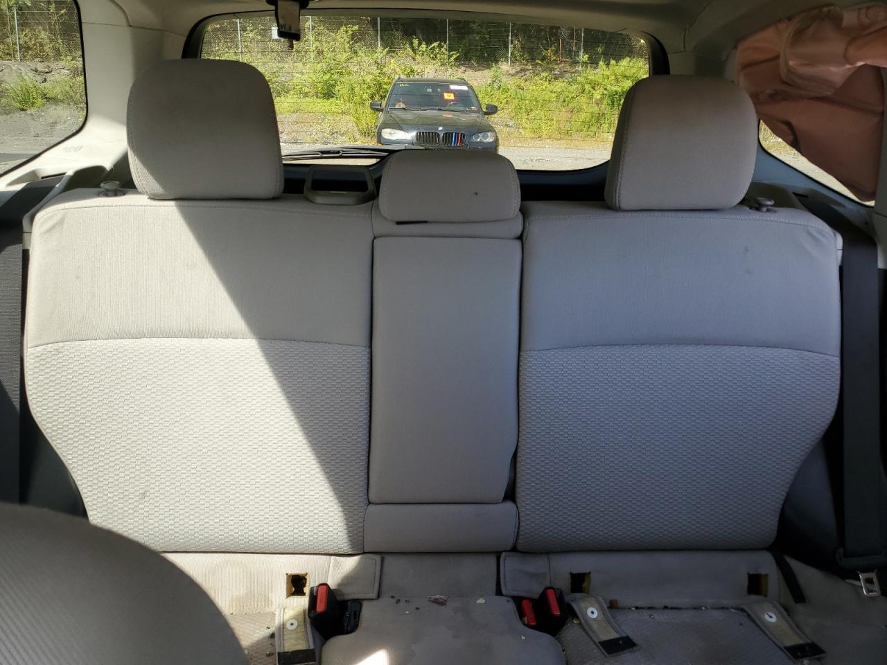 2015 Subaru Forester - Image 10