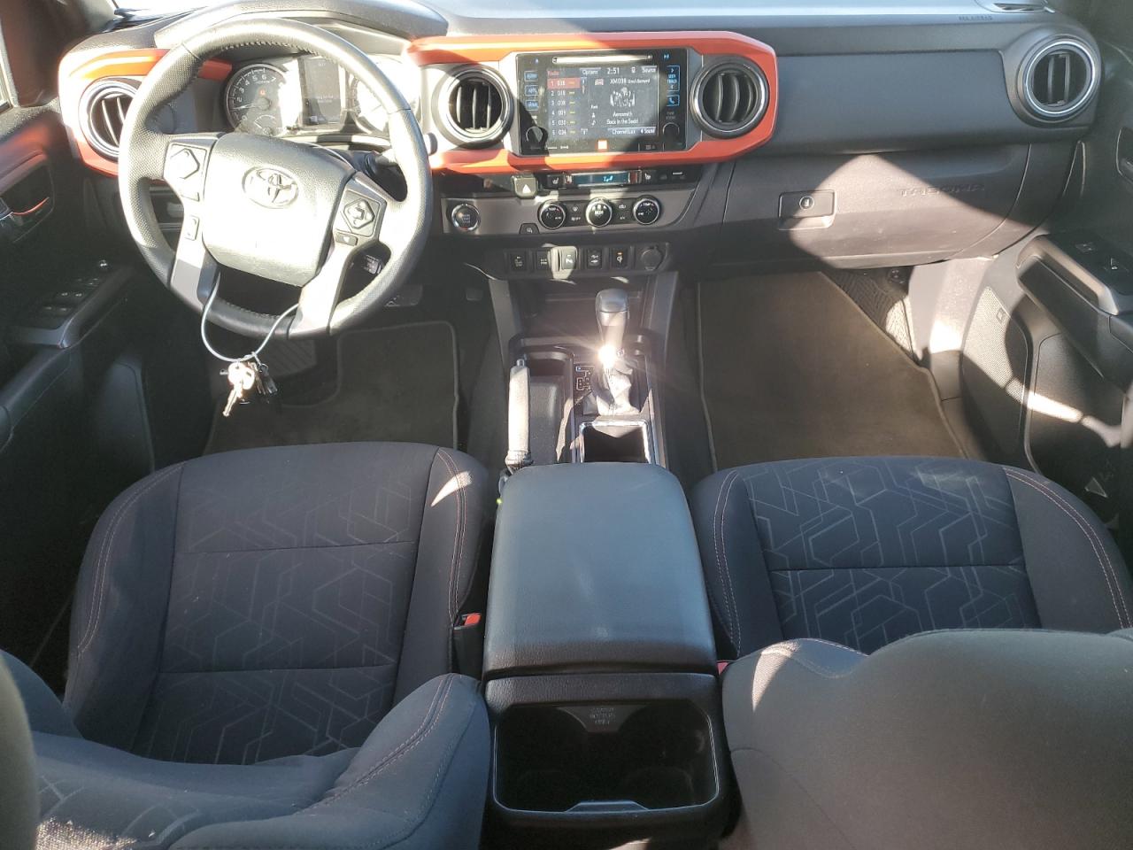 2016 Toyota Tacoma - Image 8