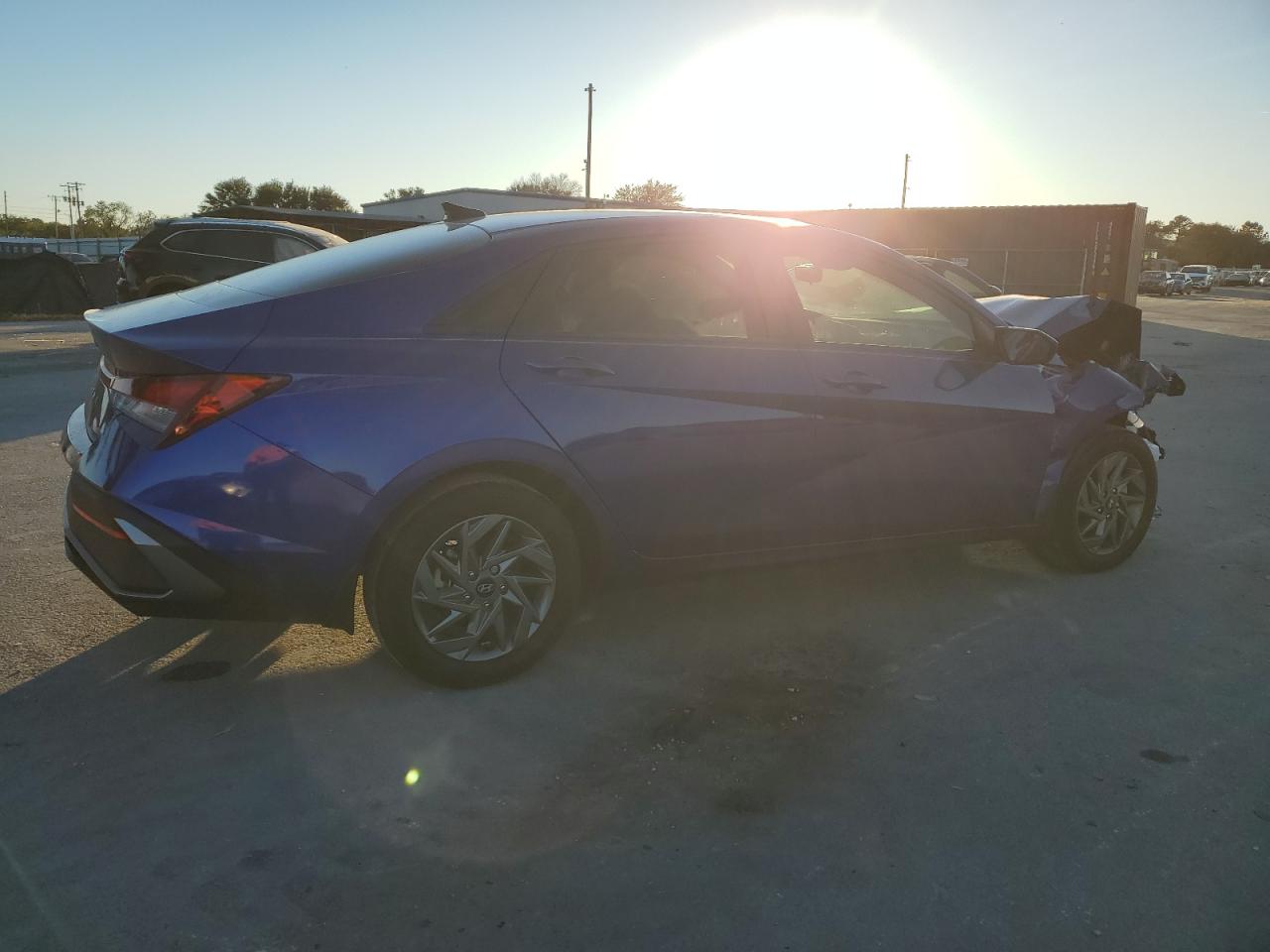 2024 Hyundai Elantra - Image 3