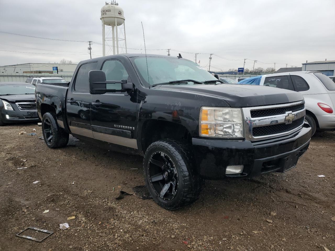 2008 Chevrolet Silverado - Image 4