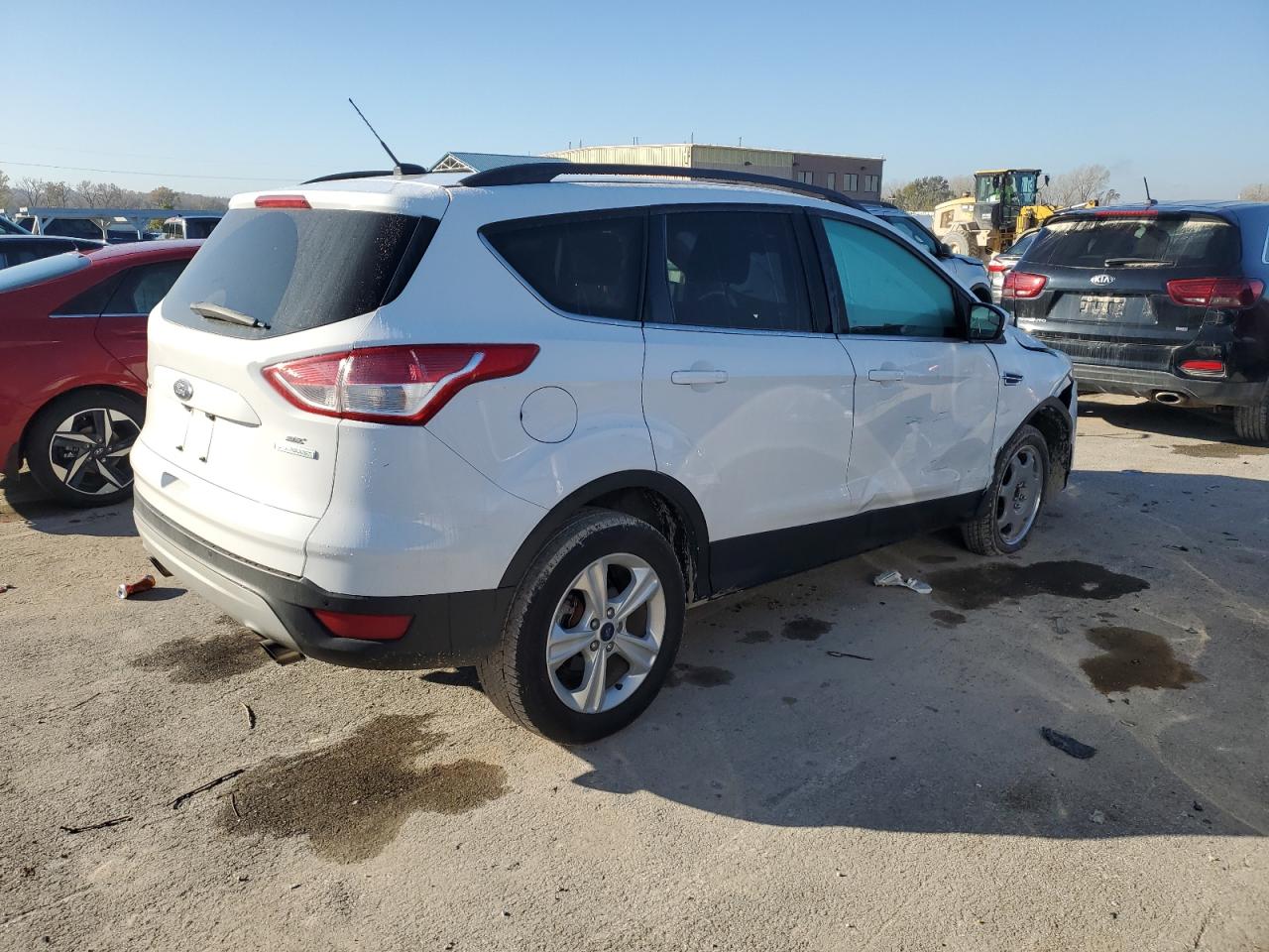 VIN 1FMCU0GX0GUC56075 2016 FORD ESCAPE no.3