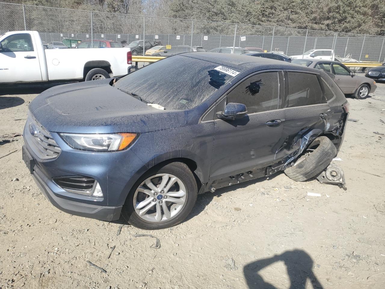 2019 Ford Edge - Image 1