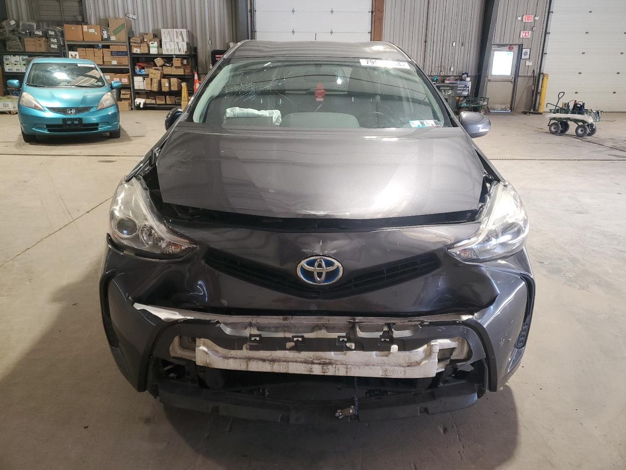 2015 Toyota Prius - Image 5