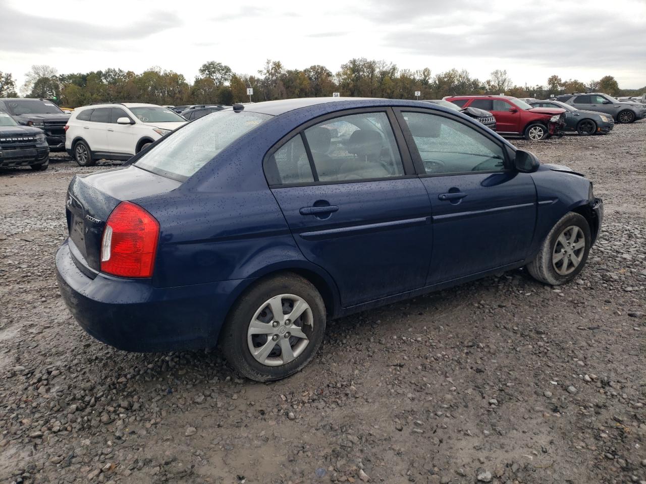 2009 Hyundai Accent - Image 3