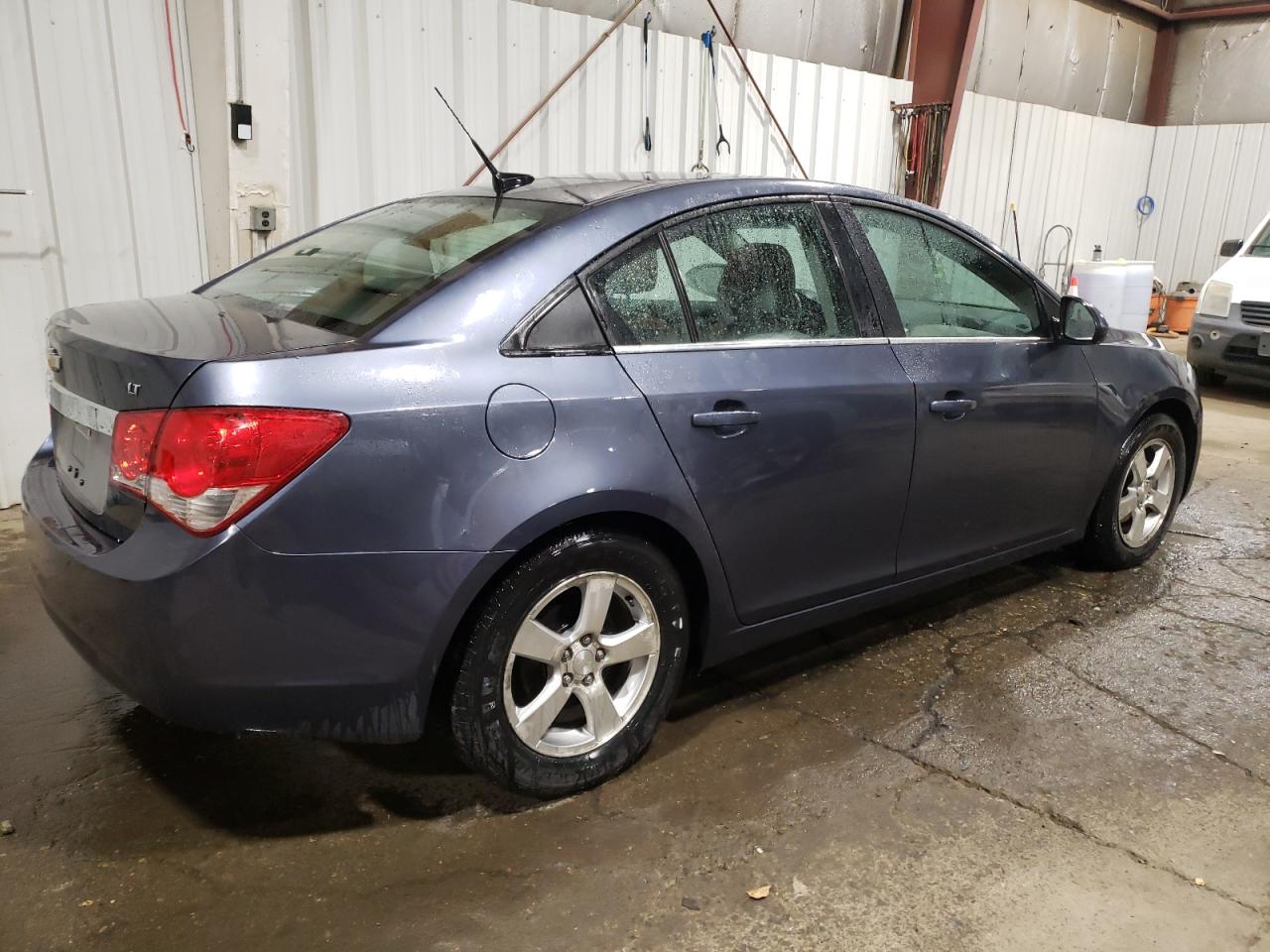 2013 Chevrolet Cruze - Image 3