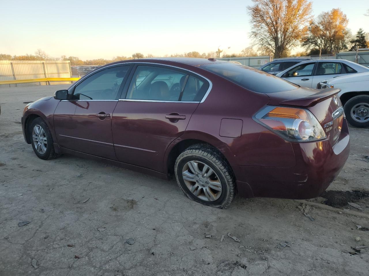 2012 Nissan Altima - Image 2