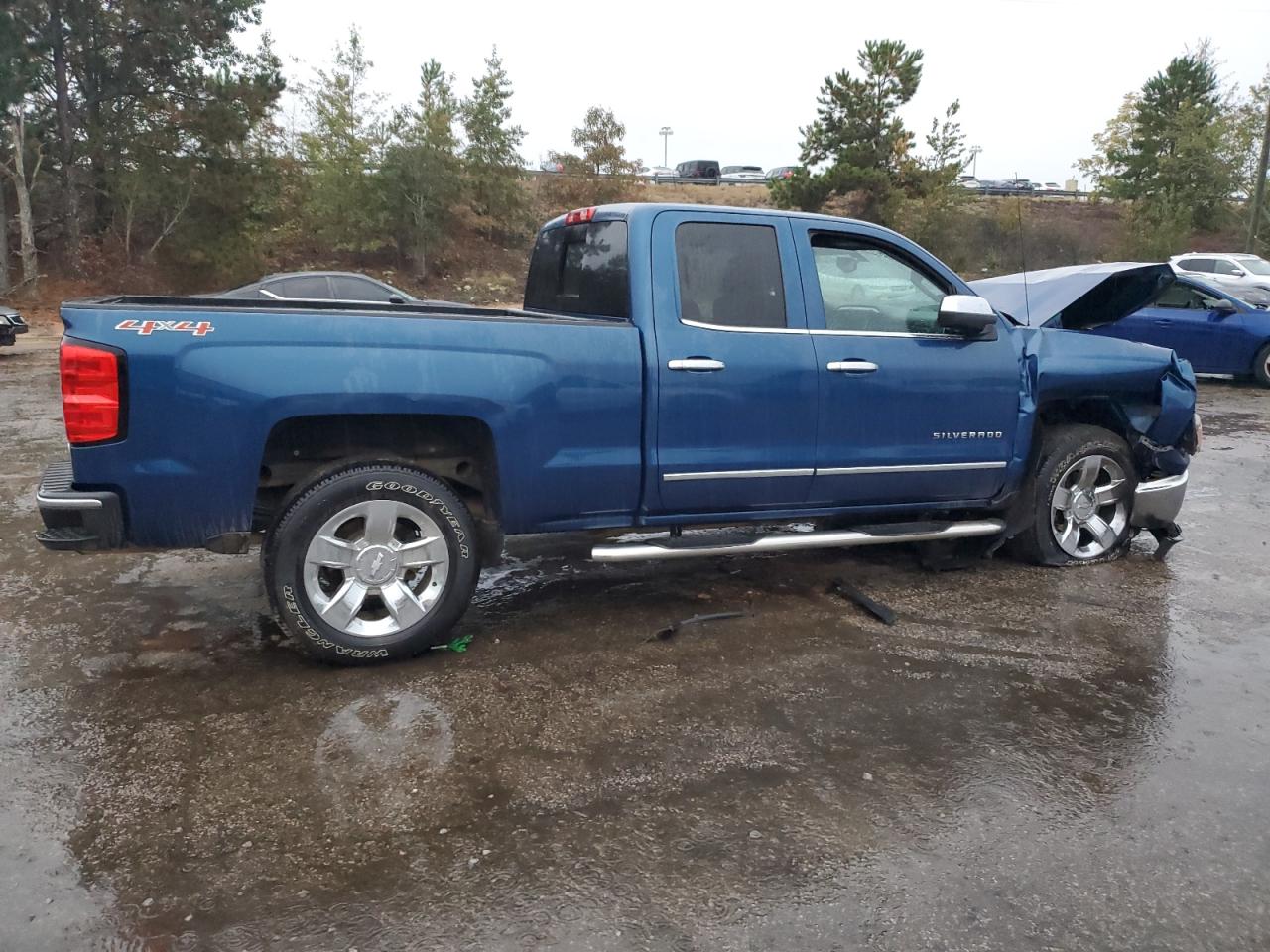 2015 Chevrolet Silverado - Image 3