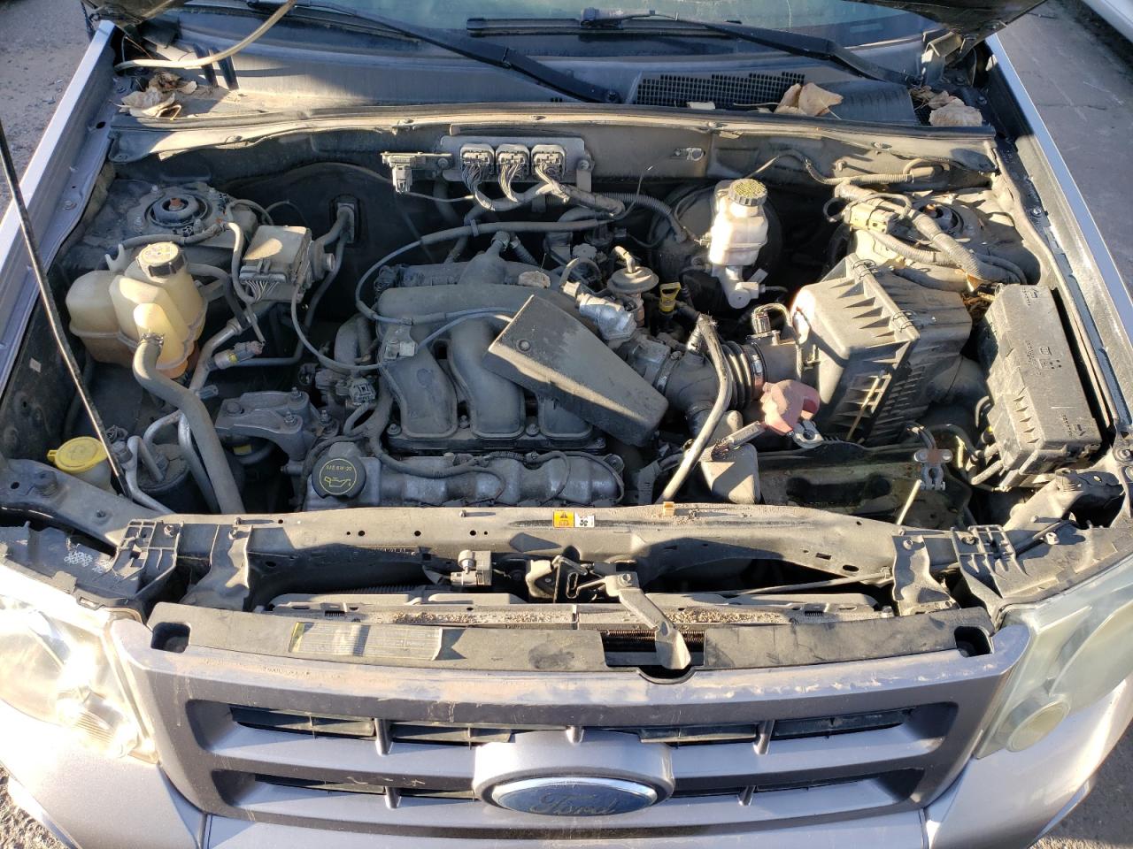 2008 Ford Escape - Image 12