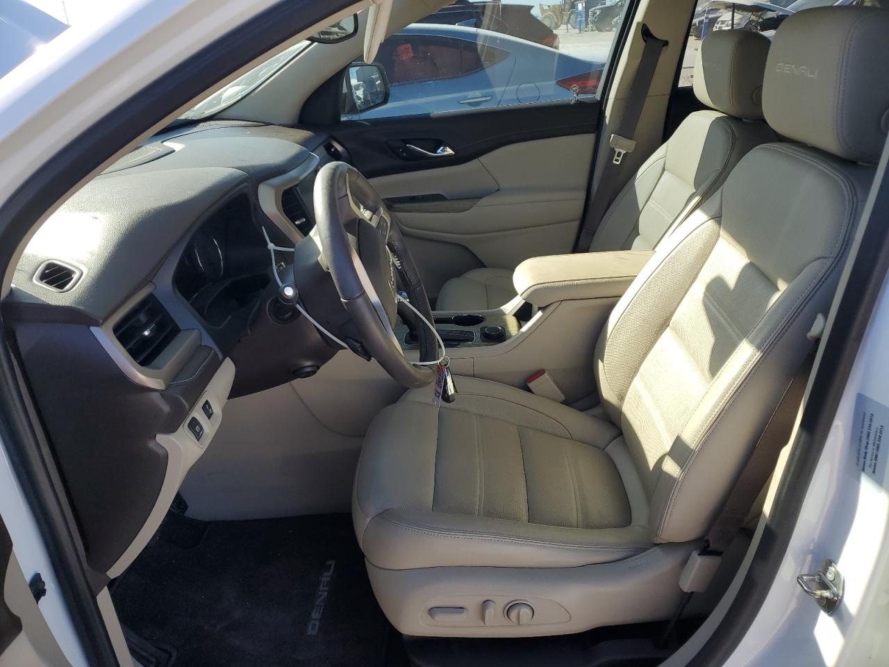 2019 GMC Acadia - Image 7