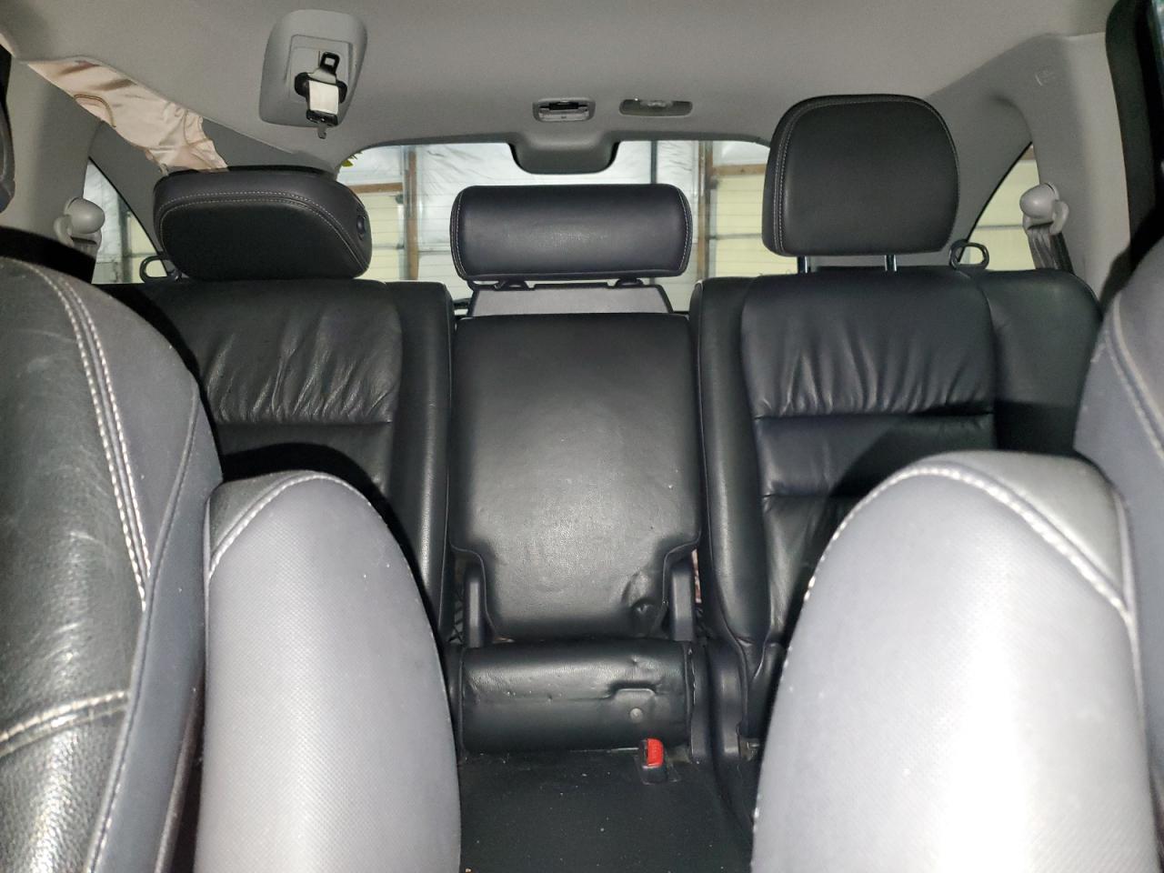 2010 Honda CR-V - Image 10