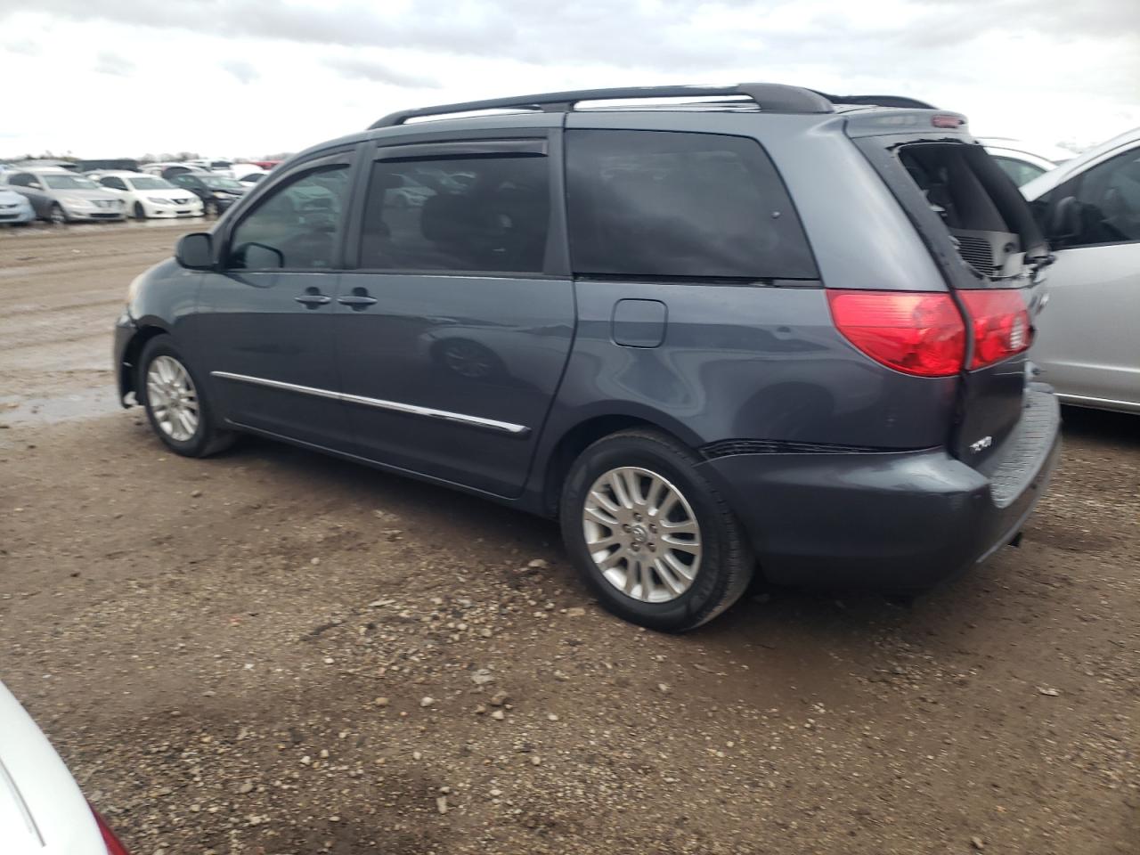 2008 Toyota Sienna Xle VIN: 5TDBK22C08S011210 Lot: 81257654