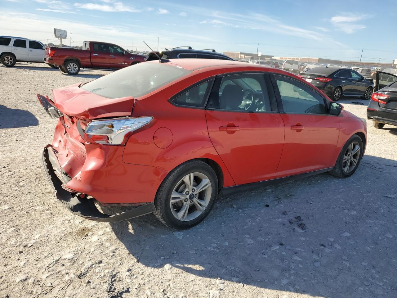 VIN 1FADP3F28EL438946 2014 FORD FOCUS no.3