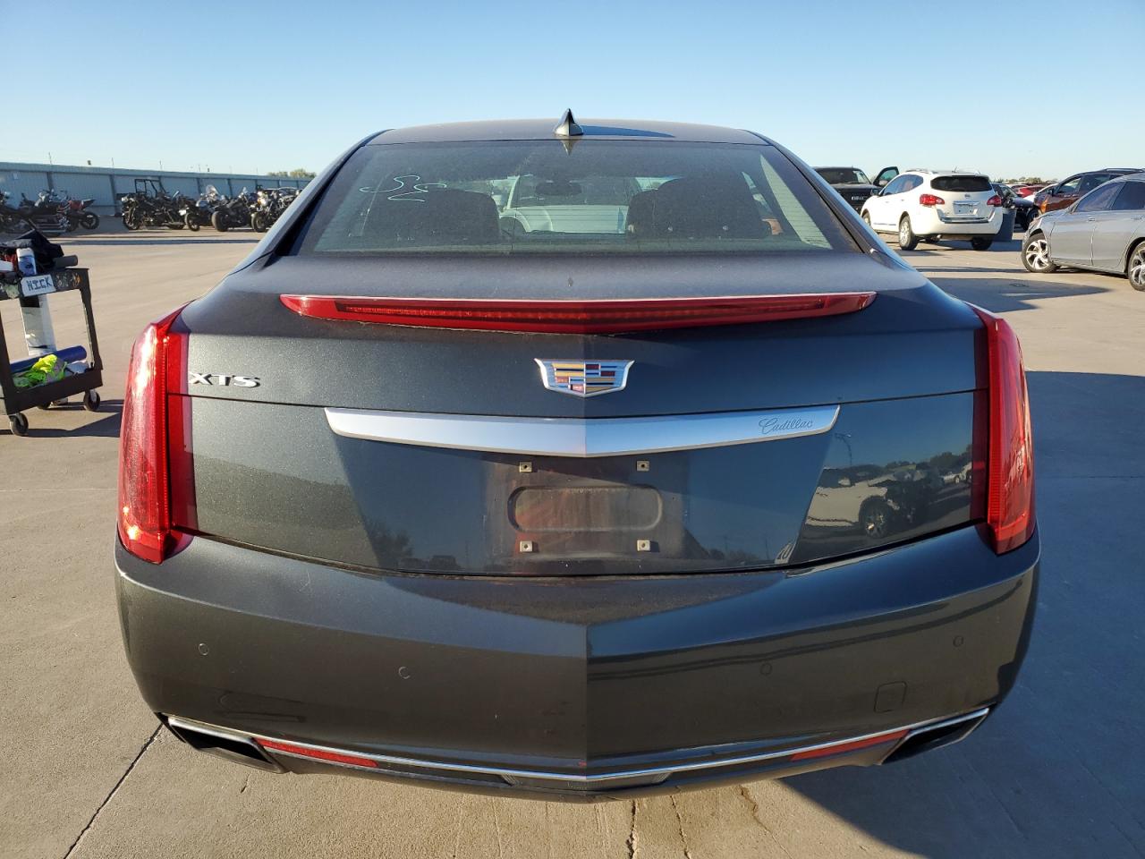 2017 Cadillac XTS - Image 6