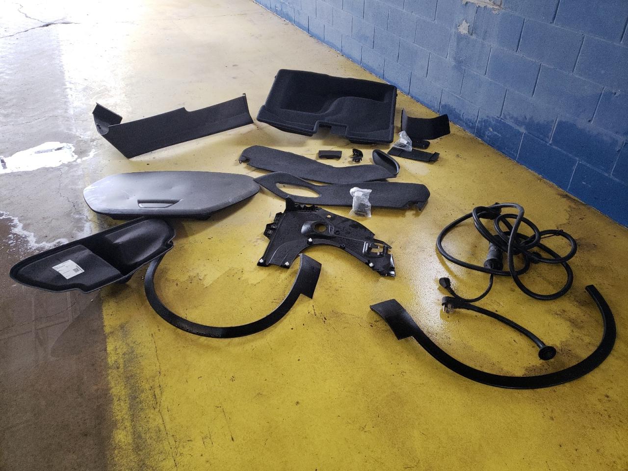 2023 Volvo C40 Recharge Ultimate VIN: YV4ED3GM6P2066097 Lot: 80301104