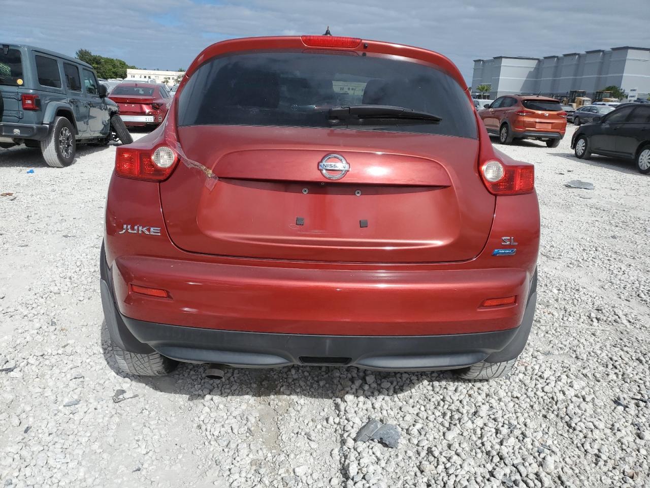 2013 Nissan Juke S VIN: JN8AF5MR4DT215995 Lot: 81337264