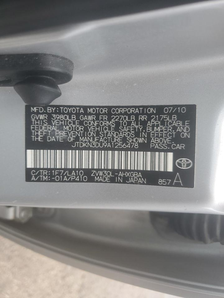 2010 Toyota Prius - Image 12