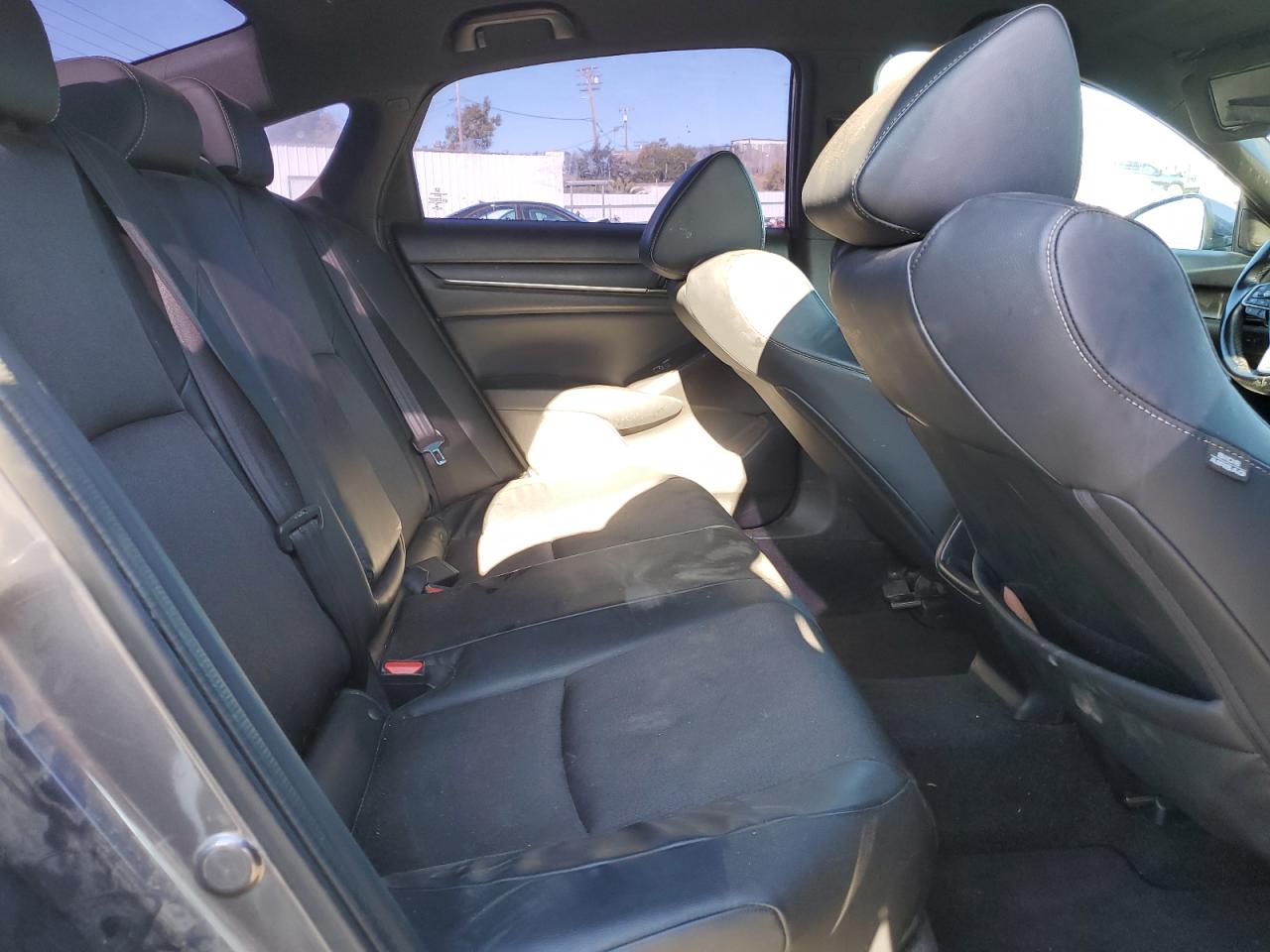2018 Honda Accord - Image 10