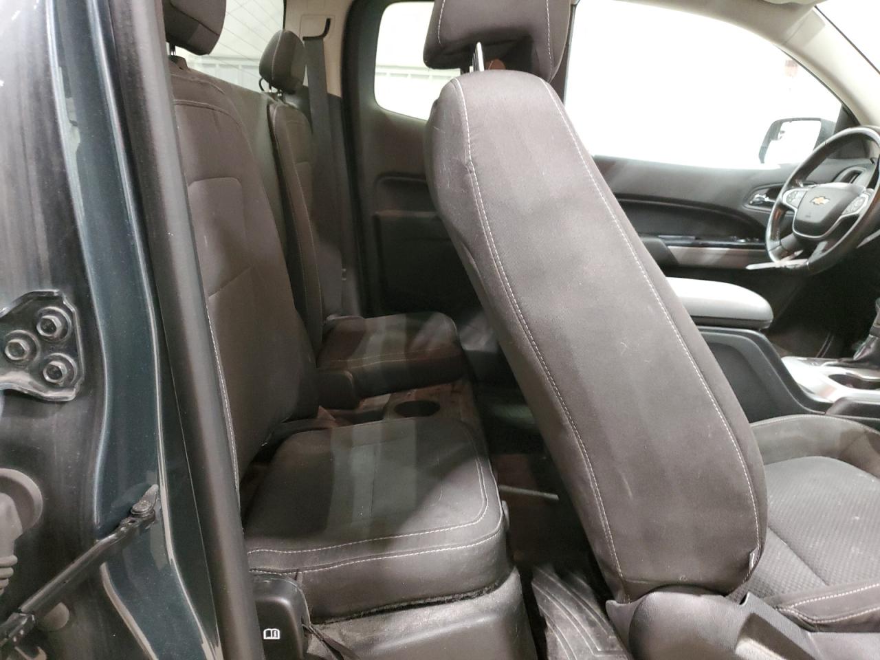 2015 Chevrolet Colorado - Image 10