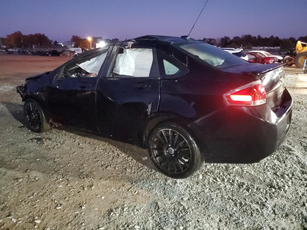 2010 Ford Focus - Image 2