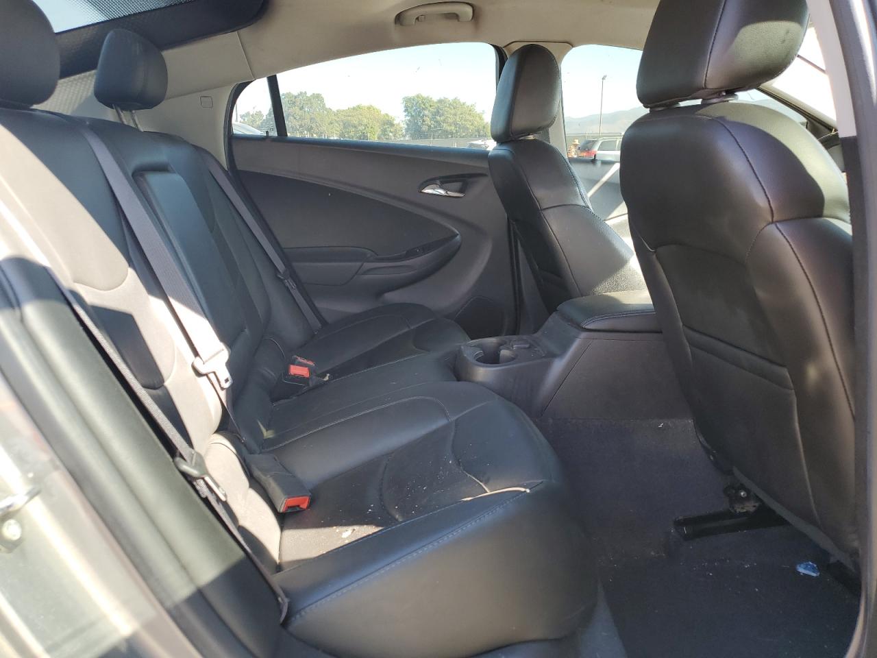 2017 Chevrolet Volt - Image 10