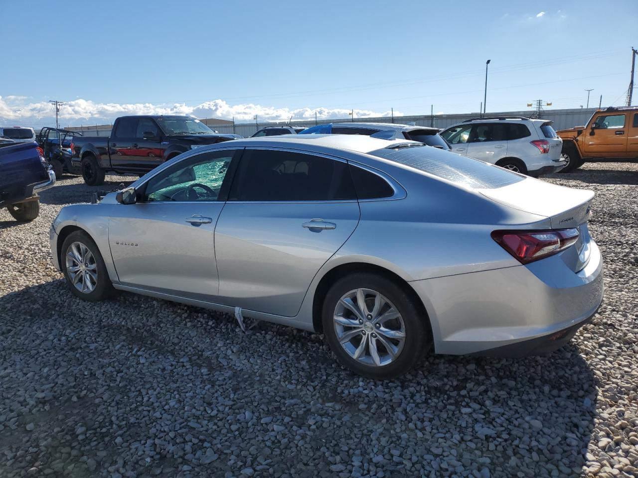 2020 Chevrolet Malibu - Image 2