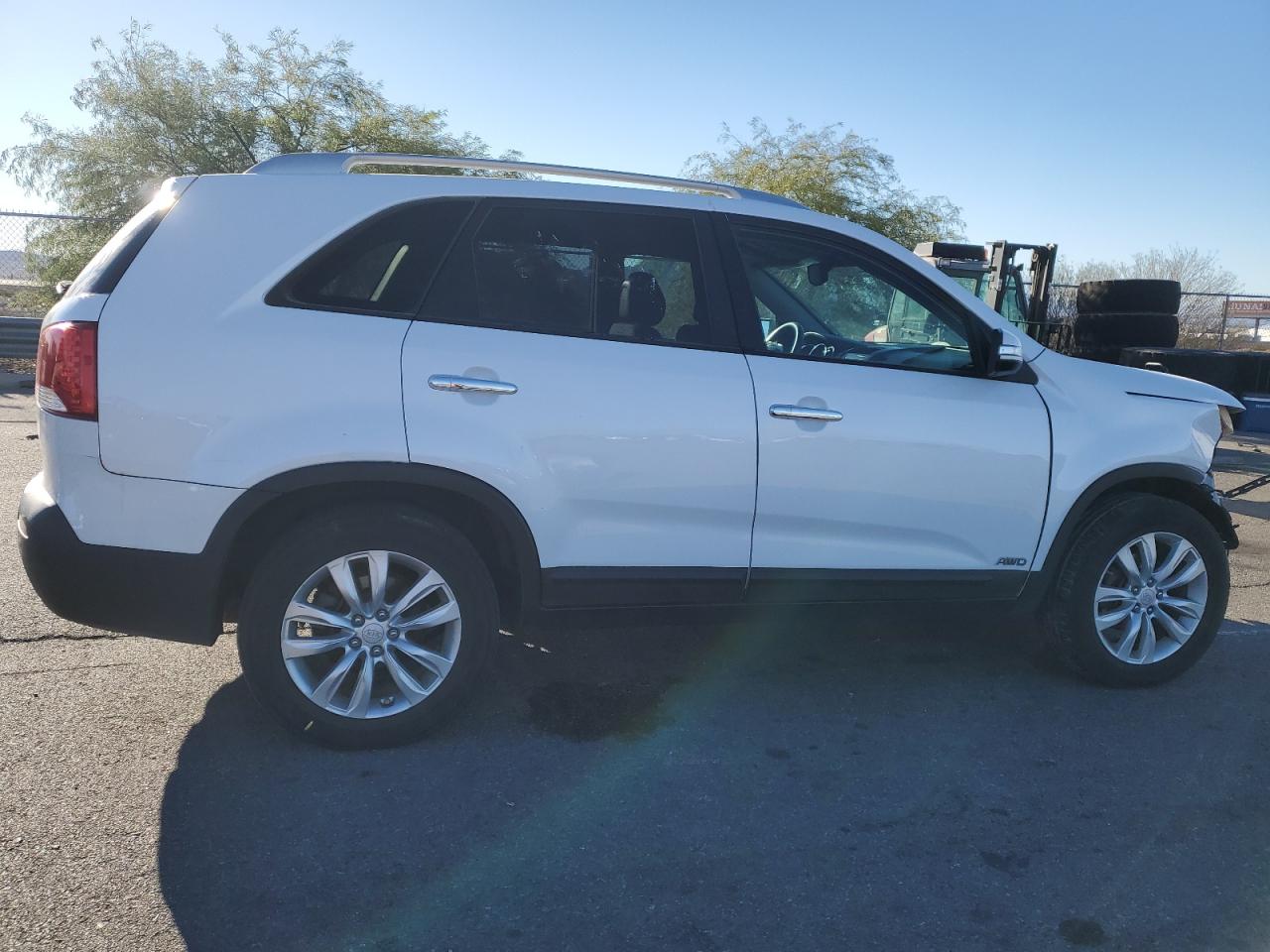 2011 Kia Sorento - Image 3