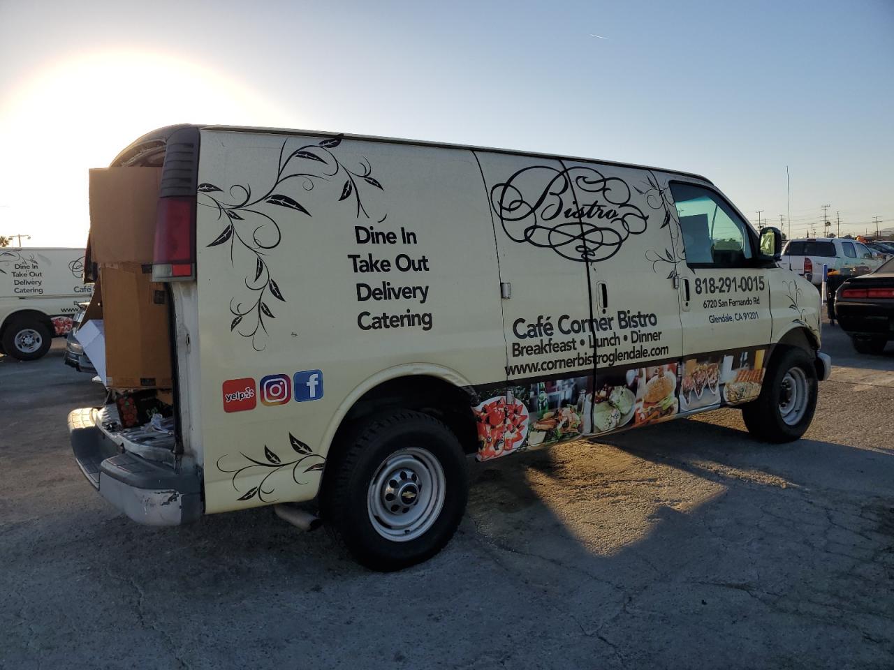 2000 Chevrolet Express - Image 3