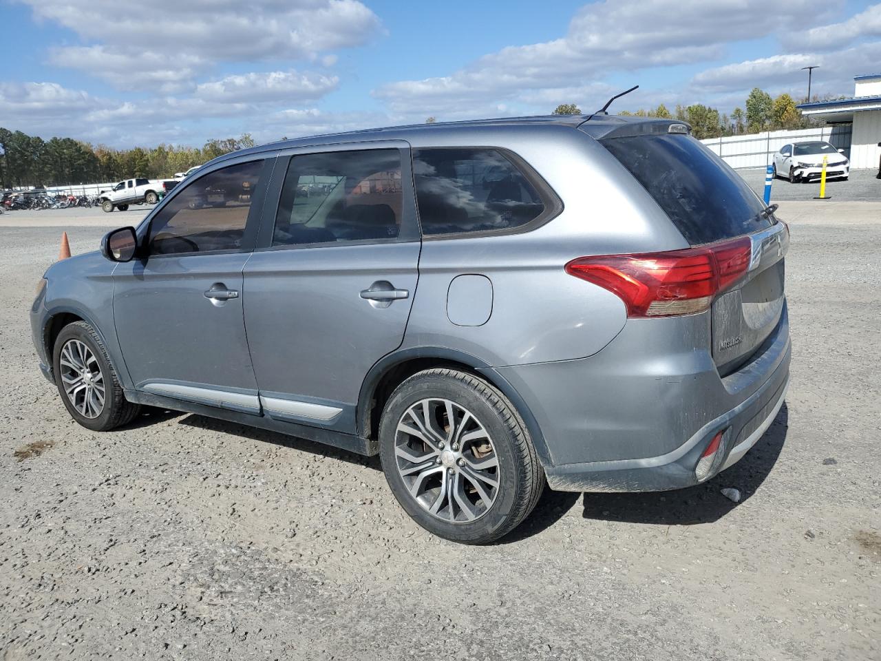 VIN JA4AD3A3XGZ027158 2016 MITSUBISHI OUTLANDER no.2