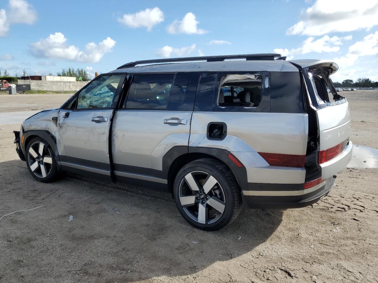 2024 Hyundai Santa Fe - Image 2