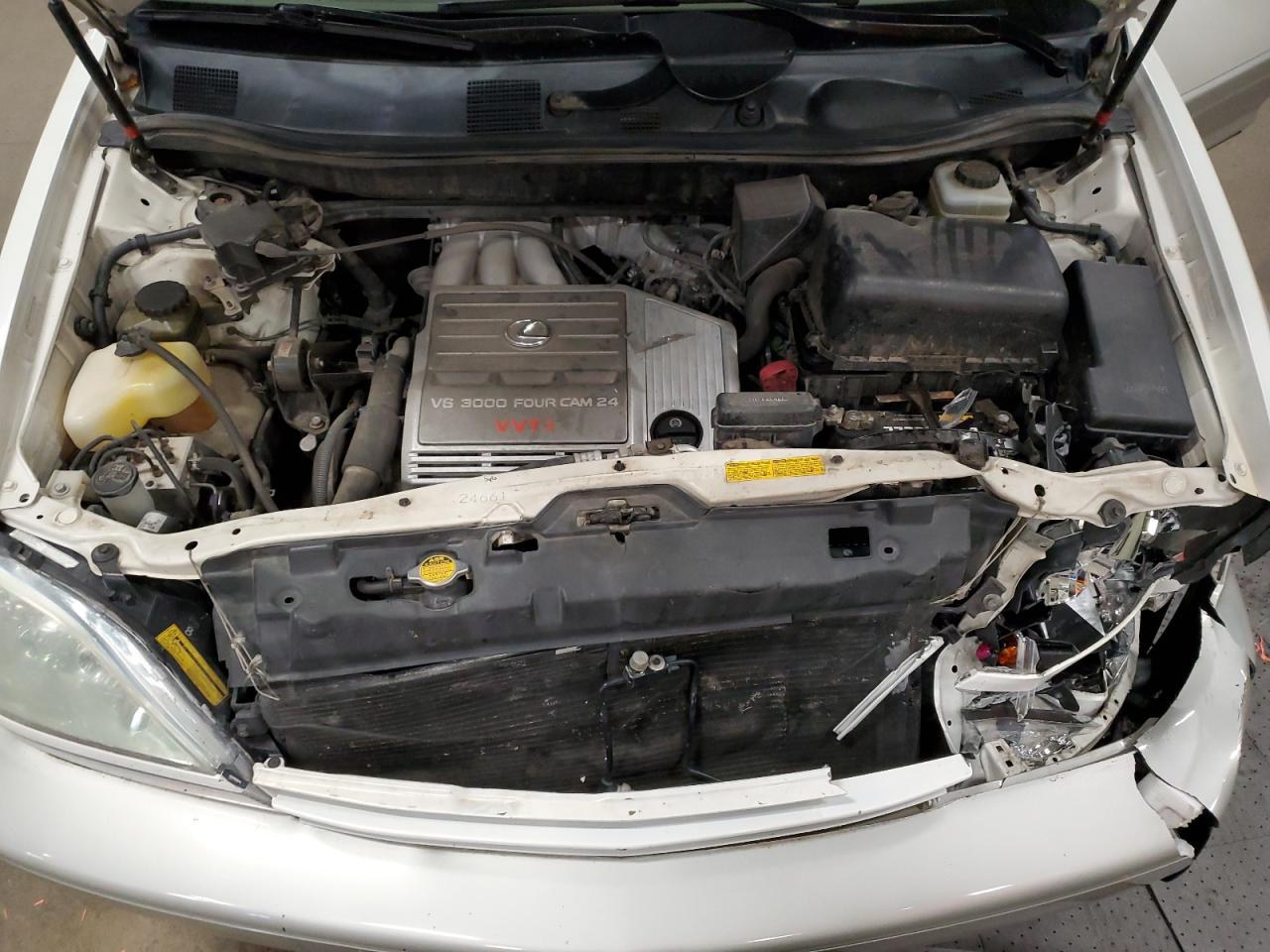 2002 Lexus RX - Image 13