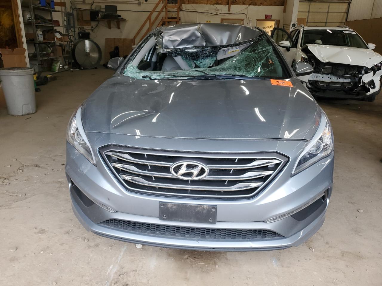 2016 Hyundai Sonata - Image 5