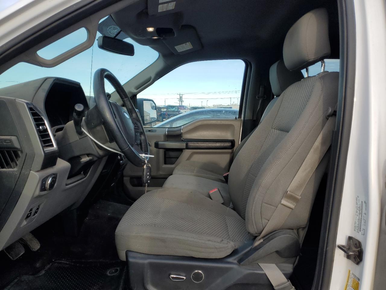 2015 Ford F-150 - Image 7