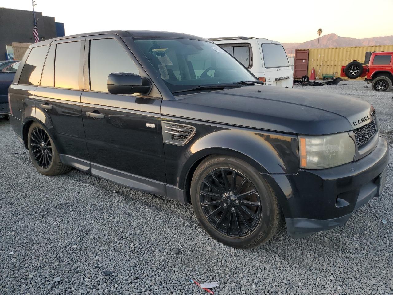 2011 Land Rover Range Rover - Image 4