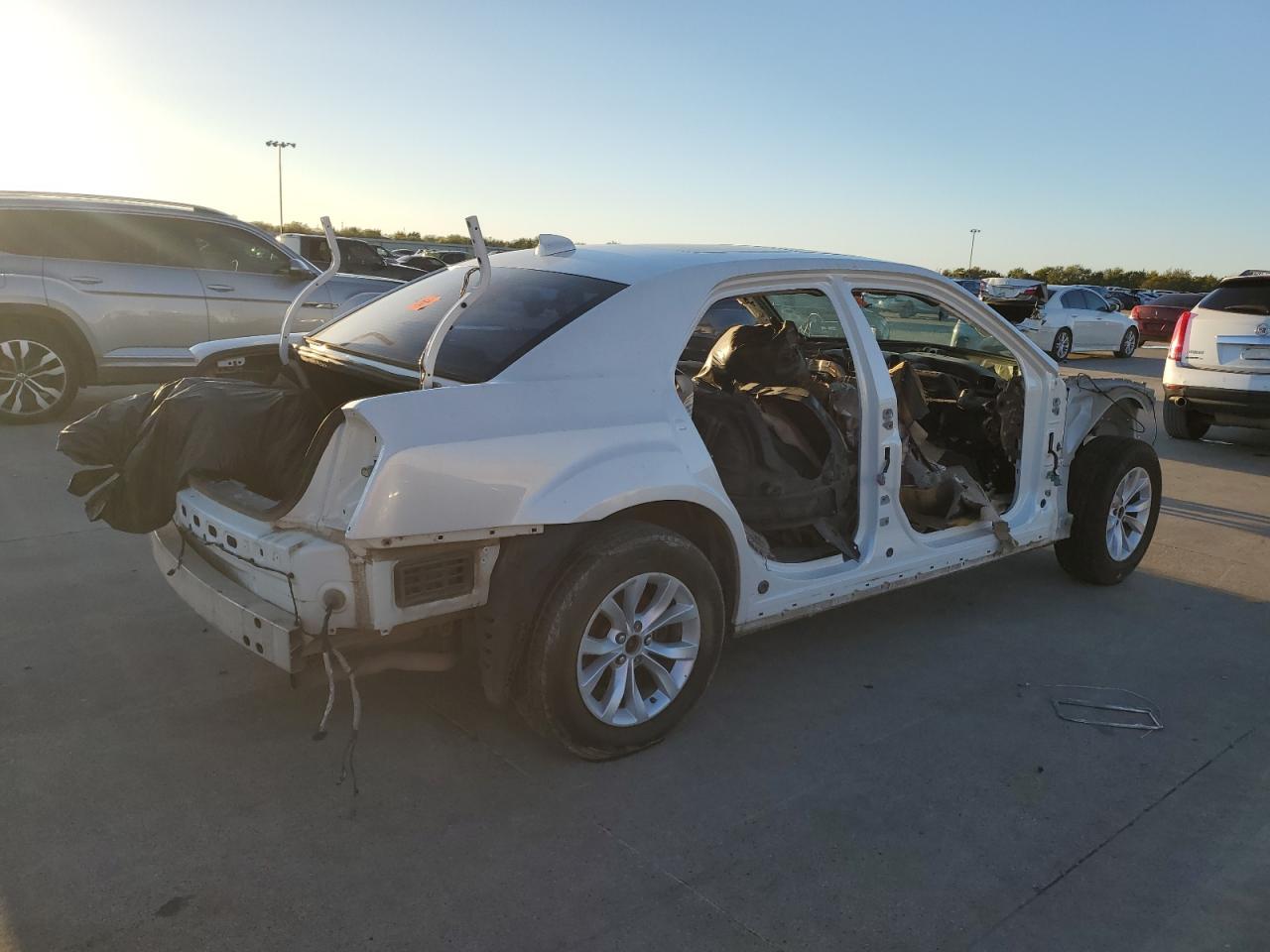 2015 Chrysler 300 - Image 3