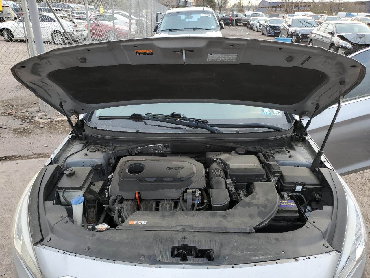 2017 Hyundai Sonata - Image 11