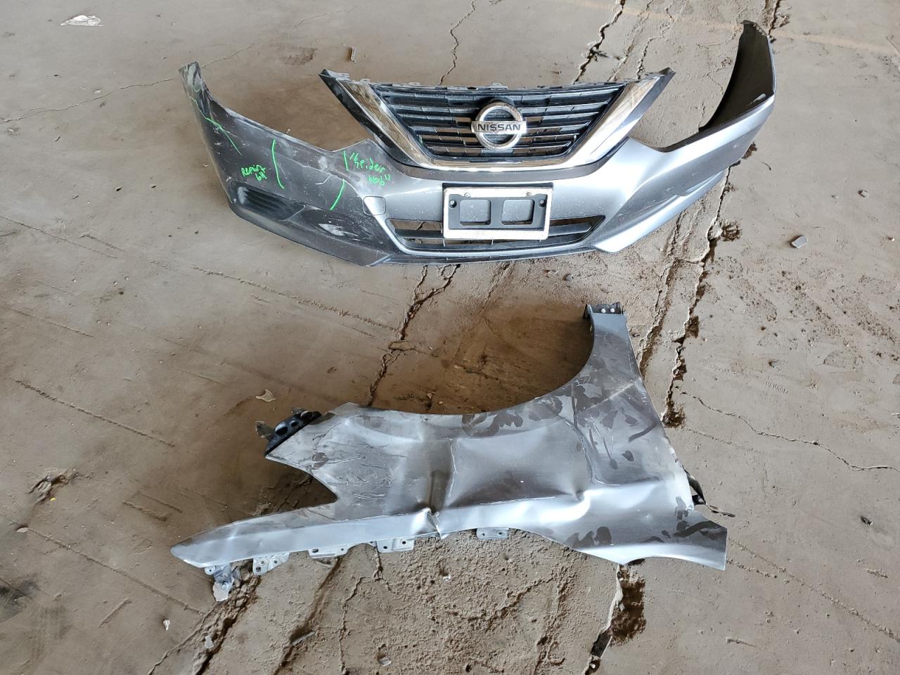 2018 Nissan Altima - Image 12